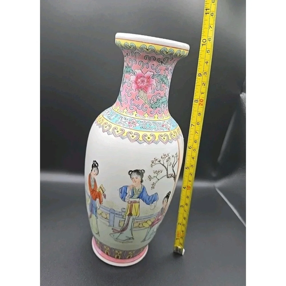 Vintage Chinese Famille Rose Porcelain Jingdezhen Vase With Mark 10